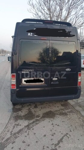 Ford Transit-4