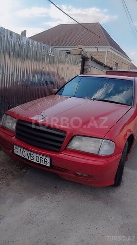 Mercedes C 200-1