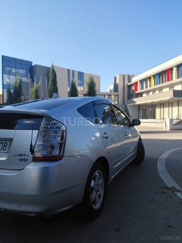 Toyota Prius-6