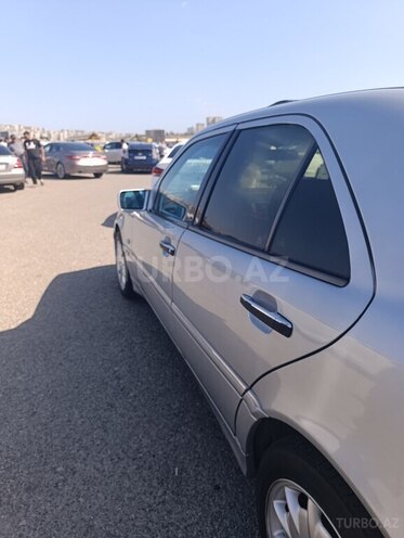 Mercedes C 220-6
