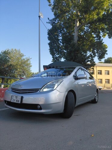 Toyota Prius-1