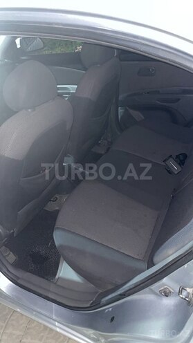 Kia Rio-6