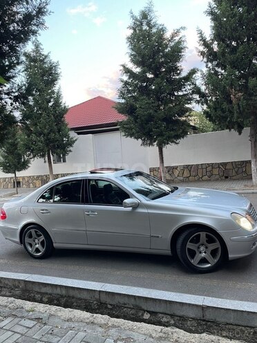 Mercedes E 240-9