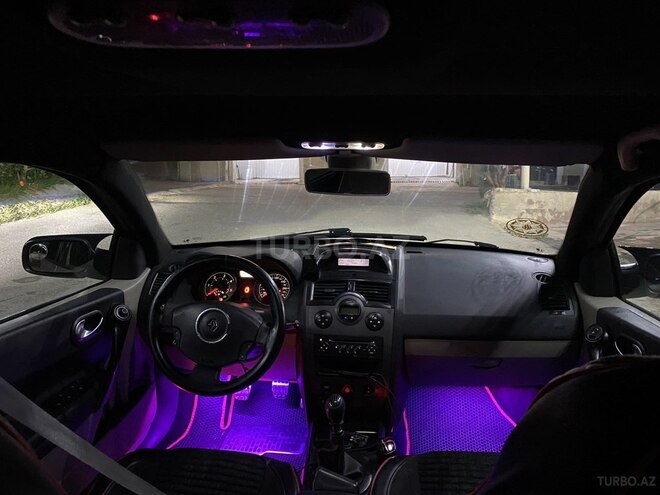 Renault Megane-9