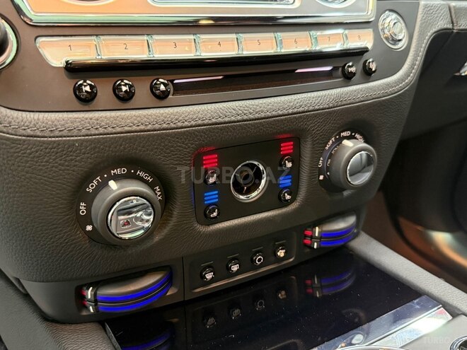 Rolls-Royce Ghost-16