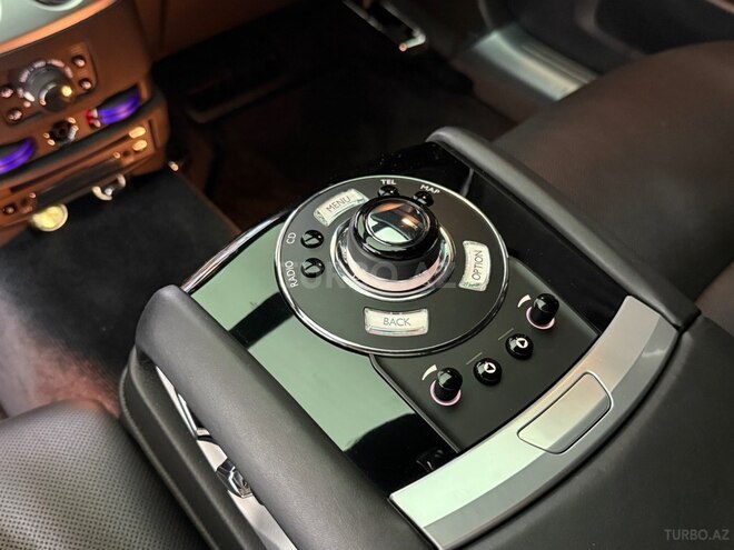 Rolls-Royce Ghost-21