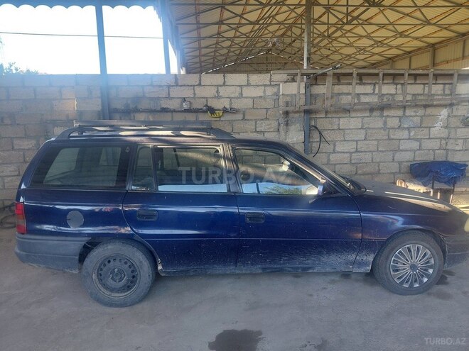 Opel Astra-3