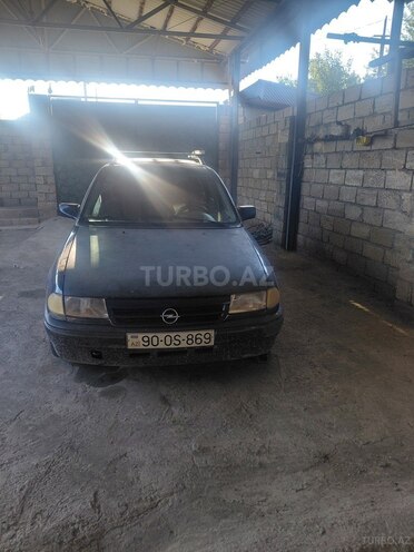 Opel Astra-1
