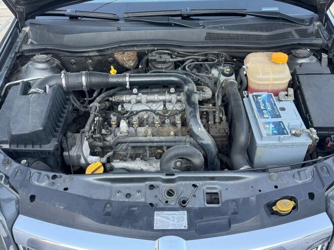 Opel Astra-11