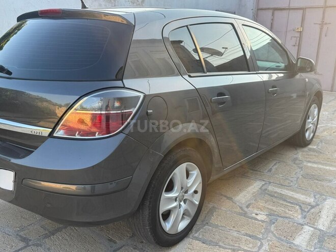 Opel Astra-2