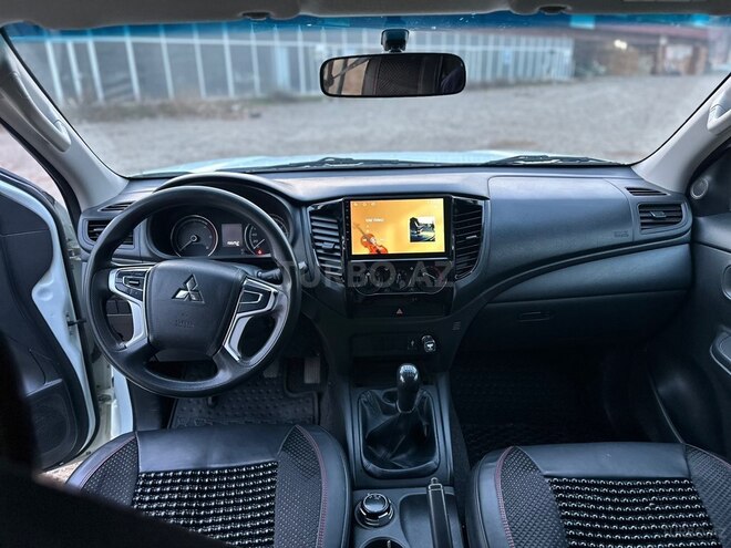 Mitsubishi L200-3