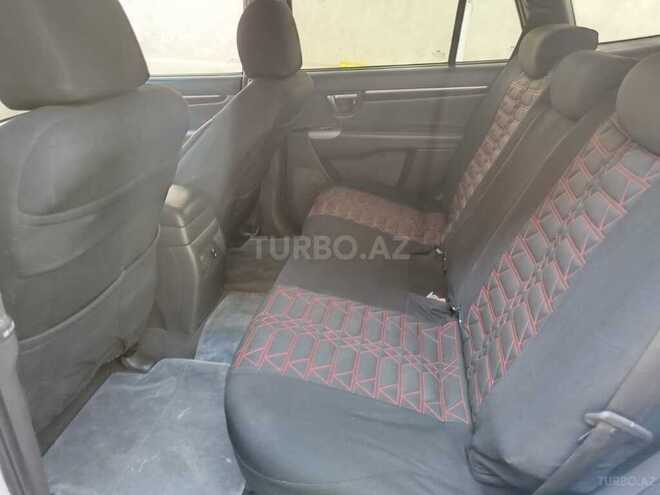 Hyundai Santa Fe-15