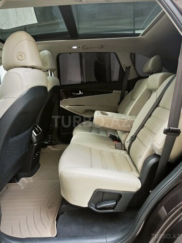 Kia Sorento-15