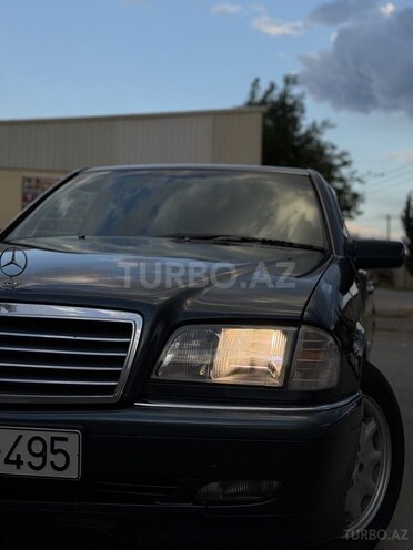 Mercedes C 200-3