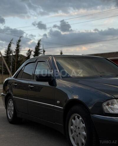 Mercedes C 200-8