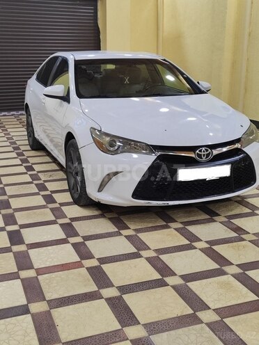 Toyota Camry-6