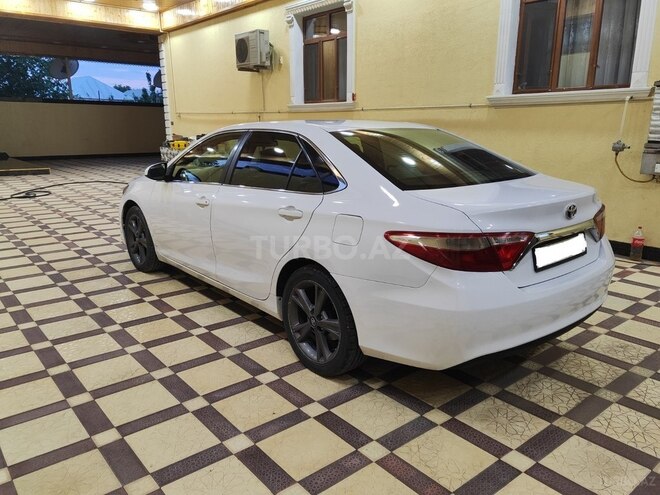 Toyota Camry-4