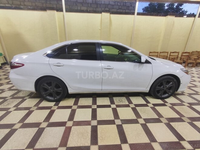 Toyota Camry-18
