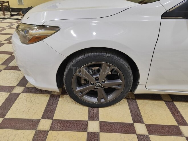 Toyota Camry-9