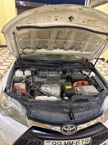 Toyota Camry-8