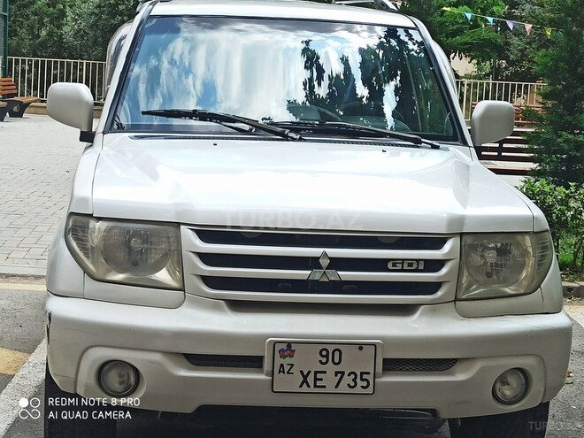 Mitsubishi Pajero io-1