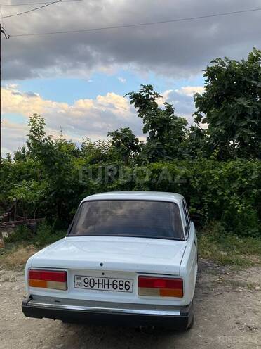 LADA (VAZ) 2107-2