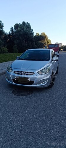 Hyundai Accent-1