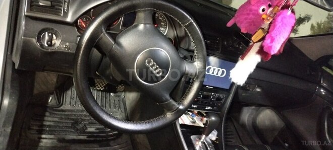 Audi A4-7