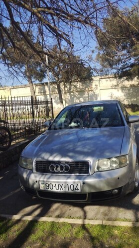 Audi A4-1