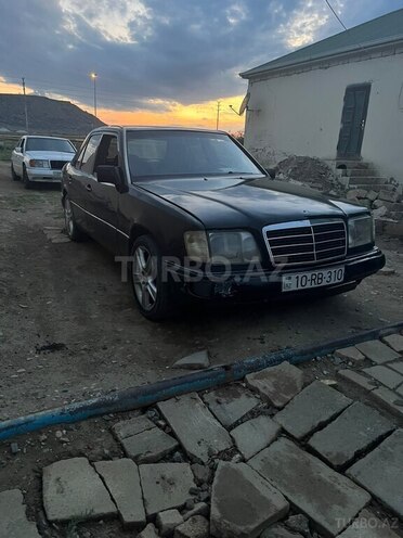 Mercedes E 220-3