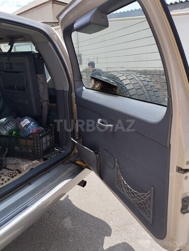 Toyota Land Cruiser Prado-6