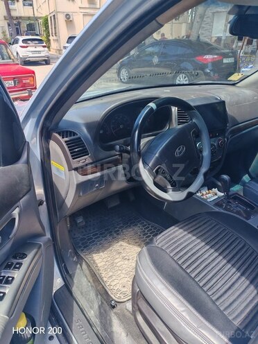 Hyundai Santa Fe-5