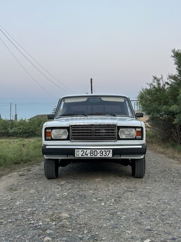LADA (VAZ) 2107-1