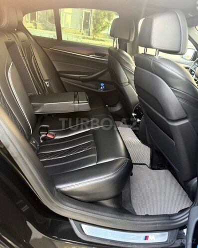 BMW 520d-11