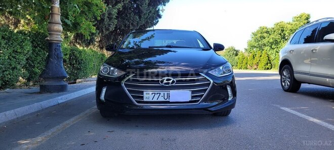 Hyundai Elantra-2