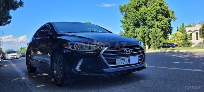 Hyundai Elantra-5