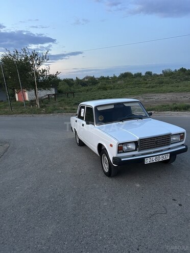 LADA (VAZ) 2107-2