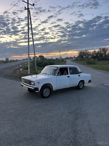 LADA (VAZ) 2107-4