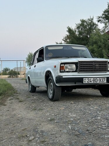 LADA (VAZ) 2107-15