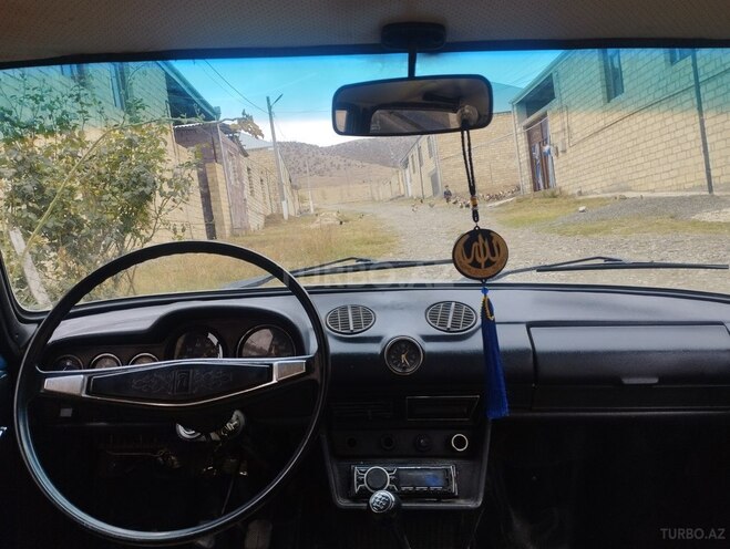 LADA (VAZ) 21011-4