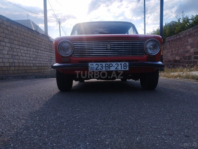 LADA (VAZ) 21011-1