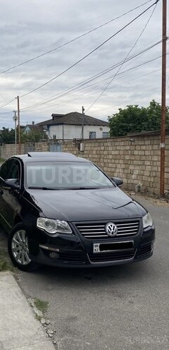 Volkswagen Passat-1