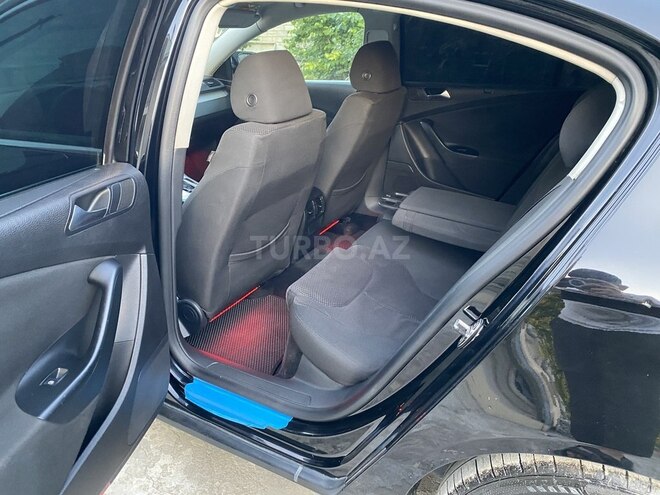 Volkswagen Passat-13
