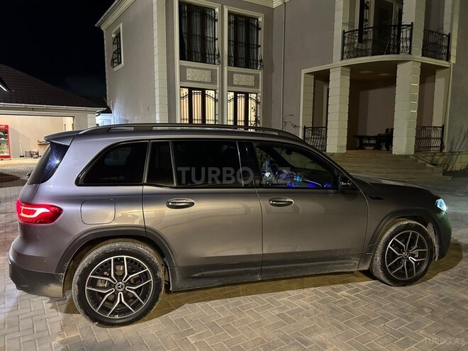 Mercedes EQB 350 4MATIC-2