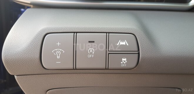 Hyundai Elantra-13