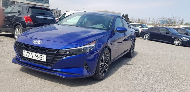 Hyundai Elantra-2