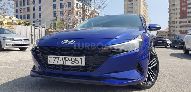 Hyundai Elantra-1