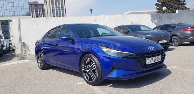 Hyundai Elantra-4