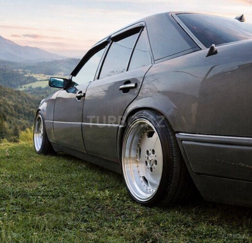 Mercedes 280 E-3