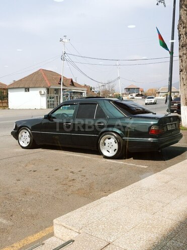 Mercedes 280 E-9
